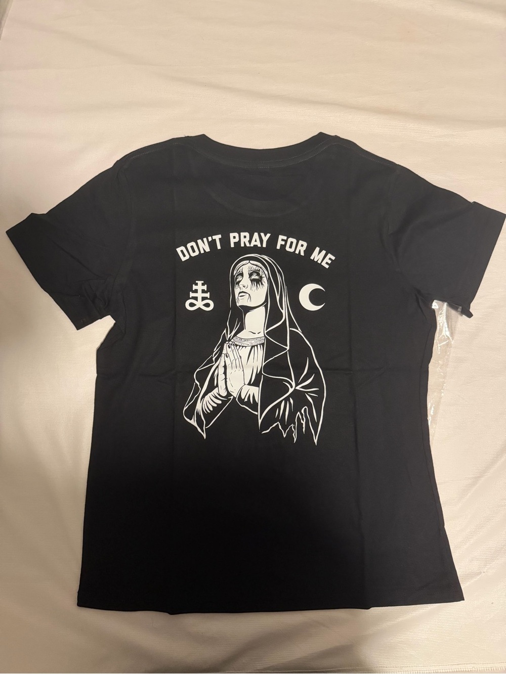 Graphic 'Don't Pray For Me' Short Sleeve Tee - Black